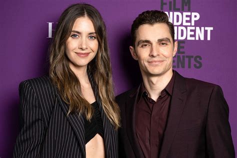 allison bri nude|Alison Brie had to make Dave Franco comfortable with her nudity。